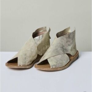 Itaca Max Sandals- Navy Blue Suede